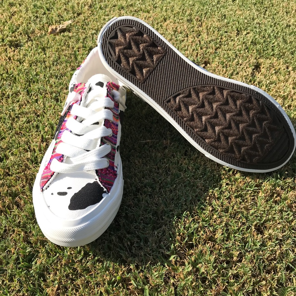 Gypsy Jazz Tennis Shoe View 4